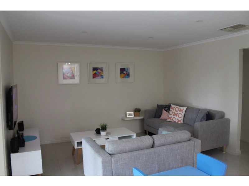 11 St Annes Court, Wynn Vale SA 5127