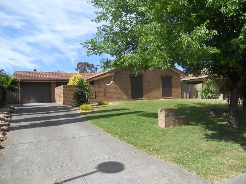 3 Proctor Close, Surrey Downs SA 5126