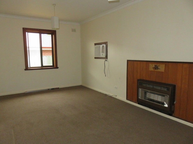 8 Atkinson Road, Elizabeth Downs SA 5113
