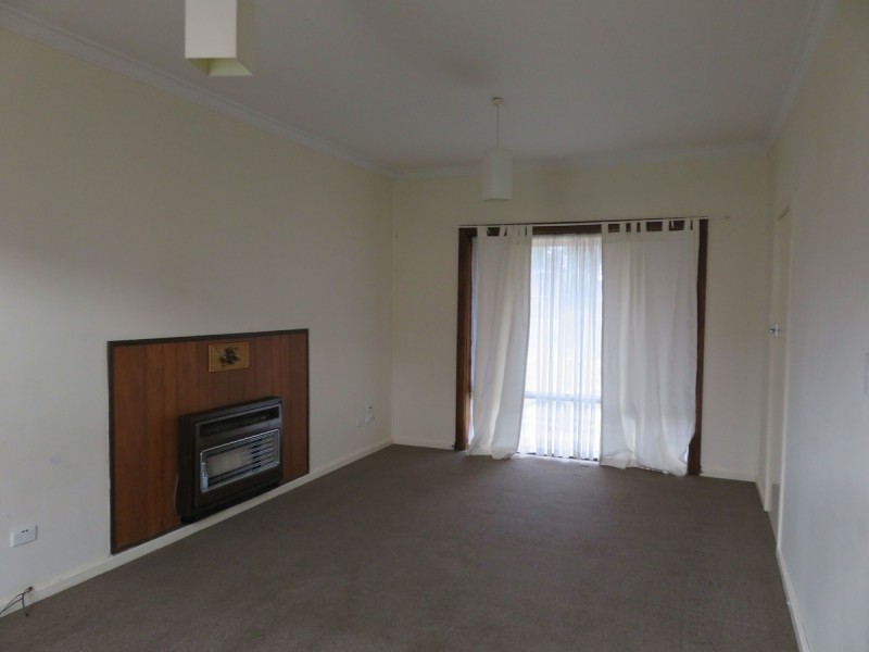 8 Atkinson Road, Elizabeth Downs SA 5113
