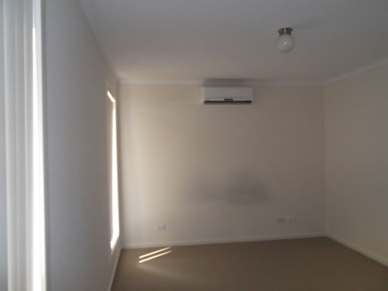 2 Glades Walk, Smithfield Plains SA 5114