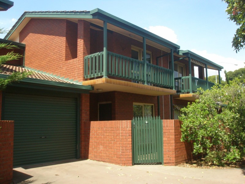 4/214 Trimmer Parade, Seaton SA 5023