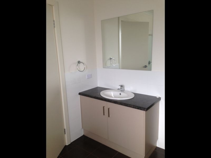 11 Liverpool Place, Elizabeth Park SA 5113