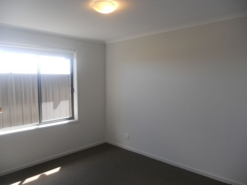 73 Serpentine Circuit, Andrews Farm SA 5114