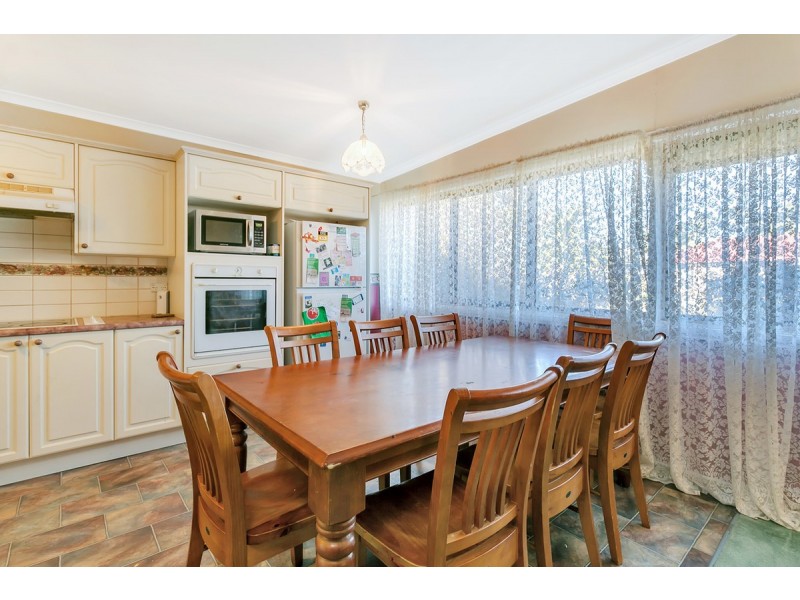 7 Hibiscus Street, Elizabeth Vale SA 5112