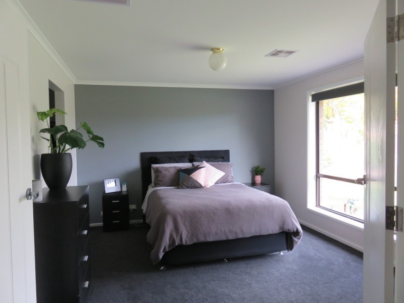 25 Blaxland Avenue, Wynn Vale SA 5127