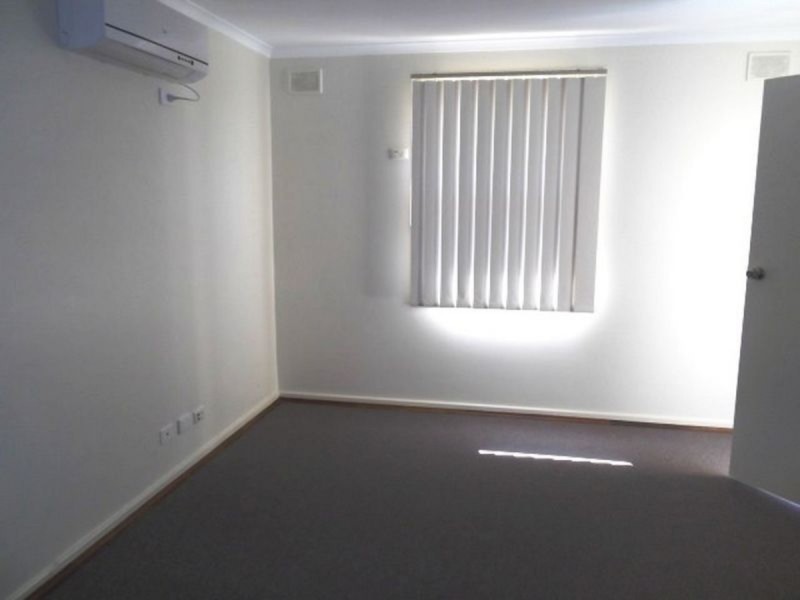 3 Moulds Crescent, Smithfield SA 5114