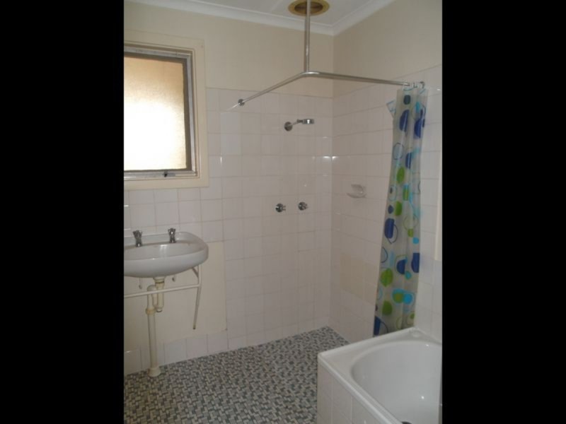 3 Moulds Crescent, Smithfield SA 5114