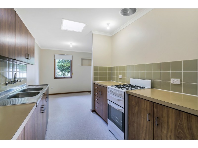 16 Weston Court, Para Hills West SA 5096