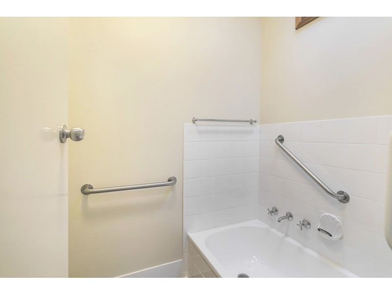 16 Weston Court, Para Hills West SA 5096