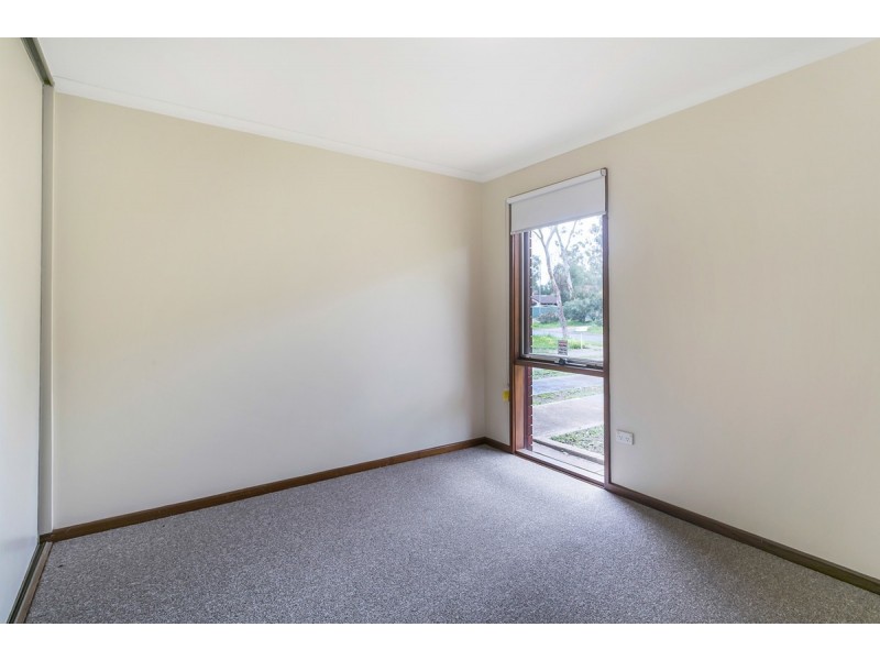 16 Weston Court, Para Hills West SA 5096