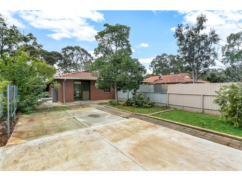 16 Weston Court, Para Hills West SA 5096