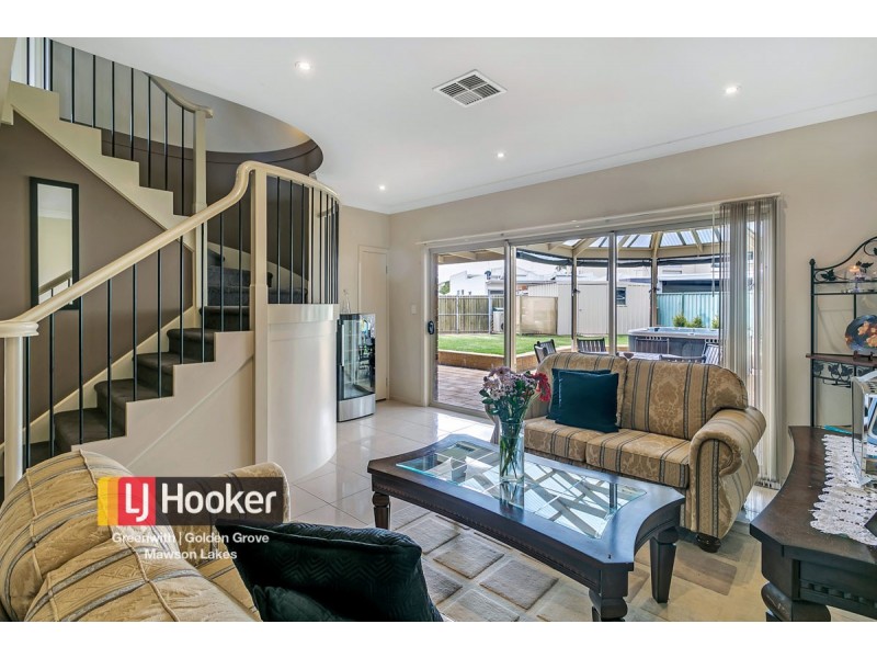22 Franklin Avenue, Mawson Lakes SA 5095