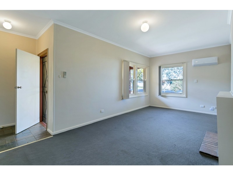 252 Midway Road, Elizabeth Downs SA 5113