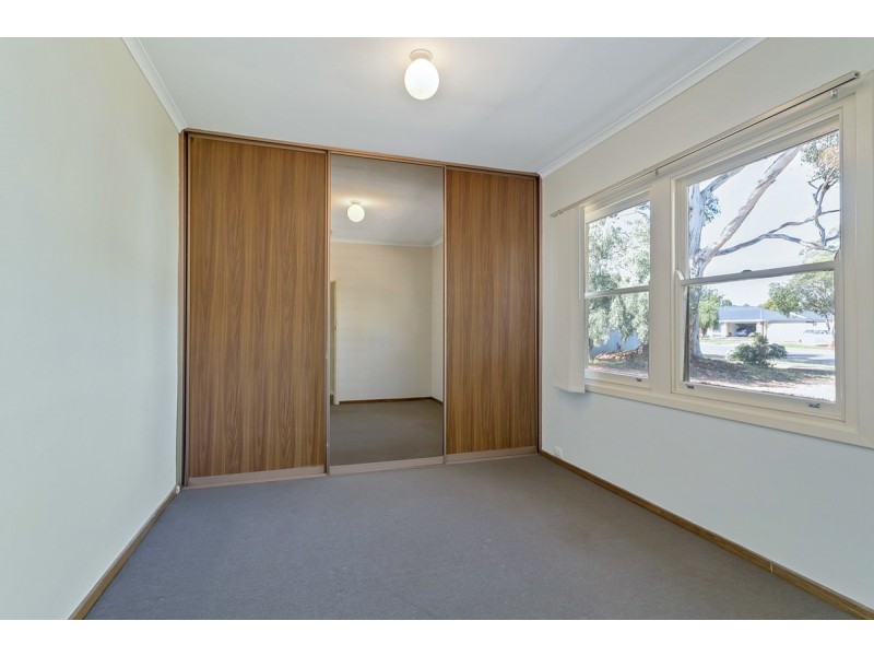 252 Midway Road, Elizabeth Downs SA 5113