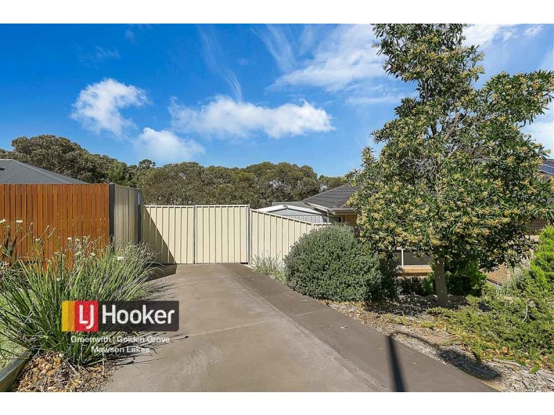 18 Thompson Circuit, Evanston Park SA 5116