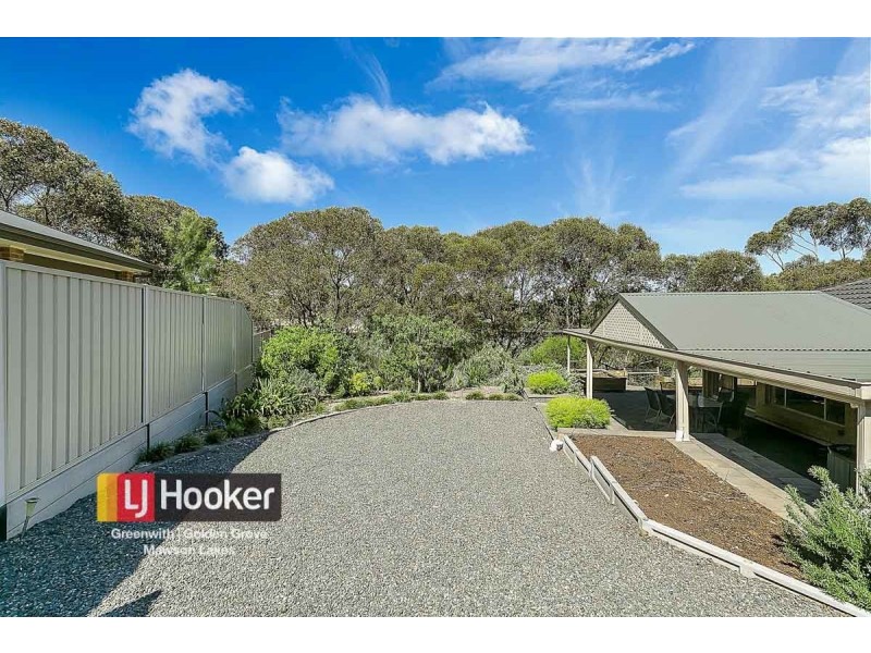 18 Thompson Circuit, Evanston Park SA 5116