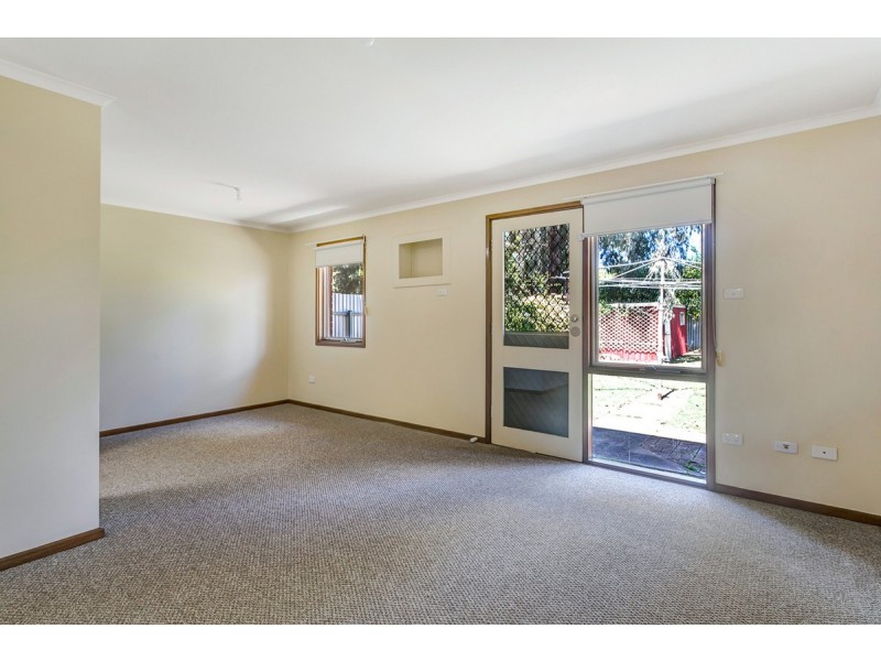 14 Weston Court, Para Hills West SA 5096