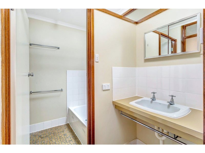 14 Weston Court, Para Hills West SA 5096