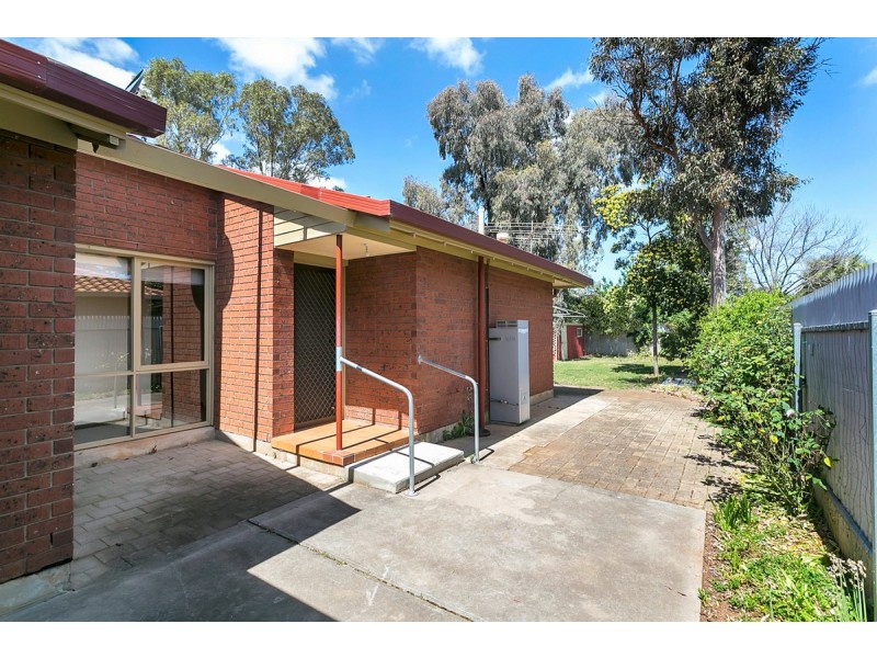 14 Weston Court, Para Hills West SA 5096