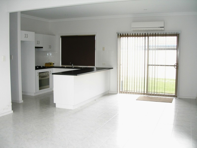 8/5-7 Rosette Avenue, Para Hills West SA 5096