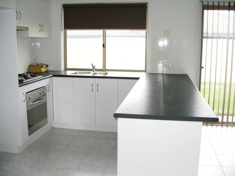 8/5-7 Rosette Avenue, Para Hills West SA 5096