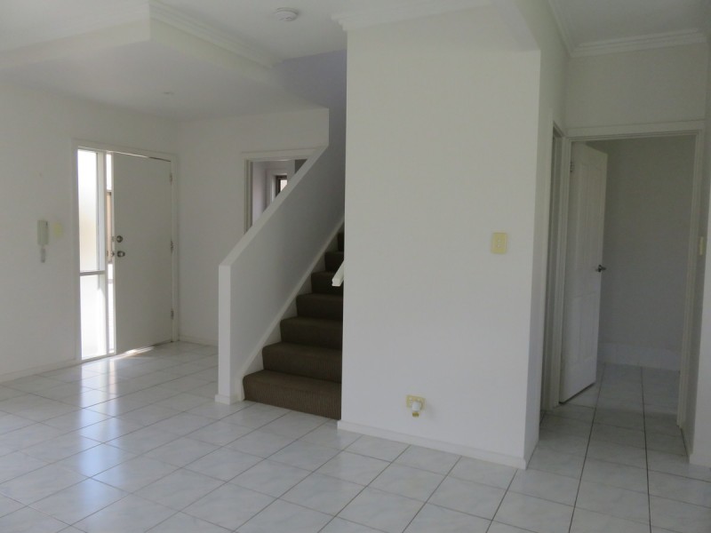 8/5-7 Rosette Avenue, Para Hills West SA 5096