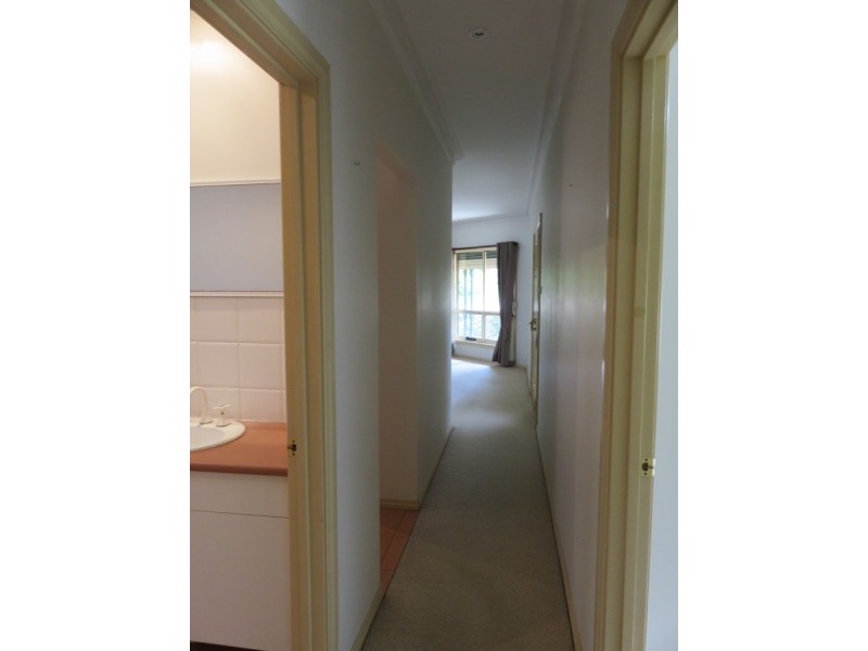 17 Debenham Court, Greenwith SA 5125