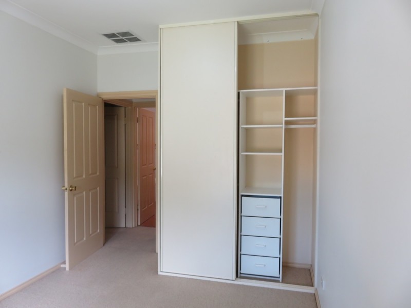 17 Debenham Court, Greenwith SA 5125