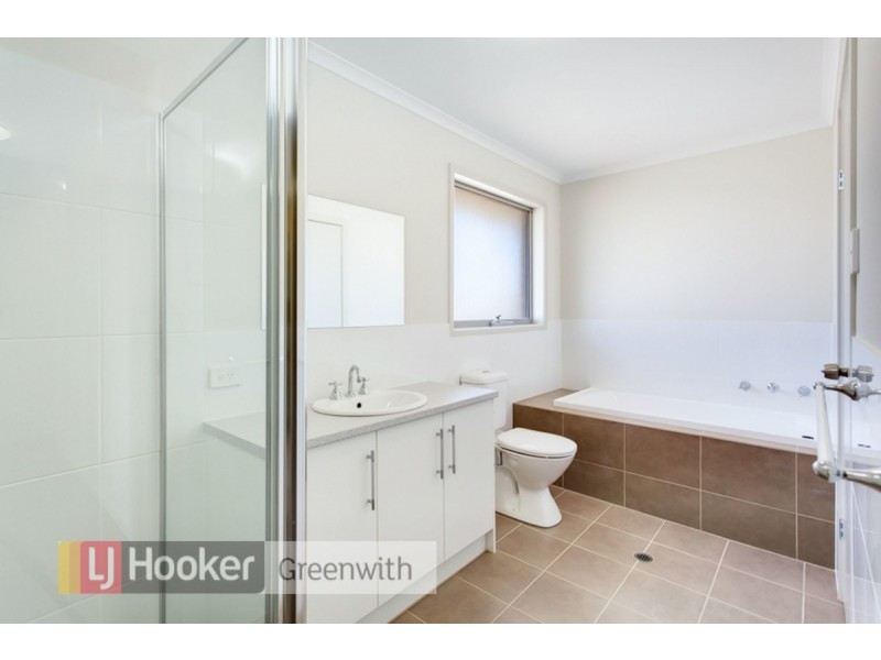 17 Oakridge Circuit, Golden Grove SA 5125