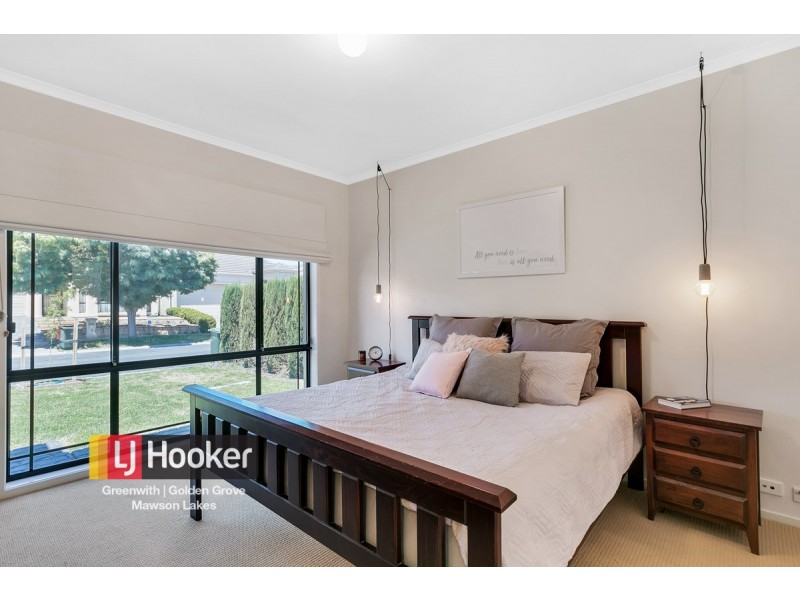 17 Mallard Crescent, Mawson Lakes SA 5095