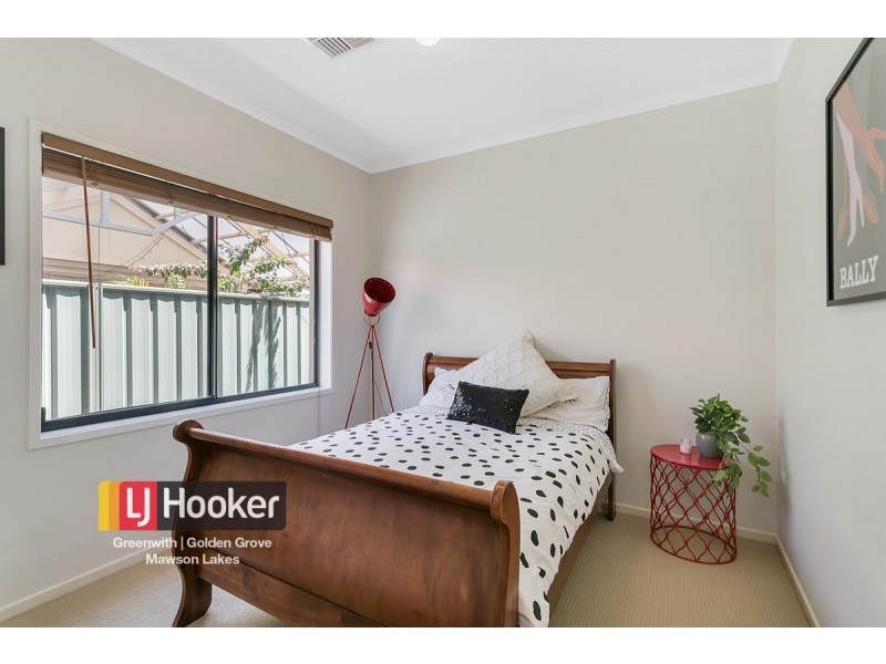 17 Mallard Crescent, Mawson Lakes SA 5095