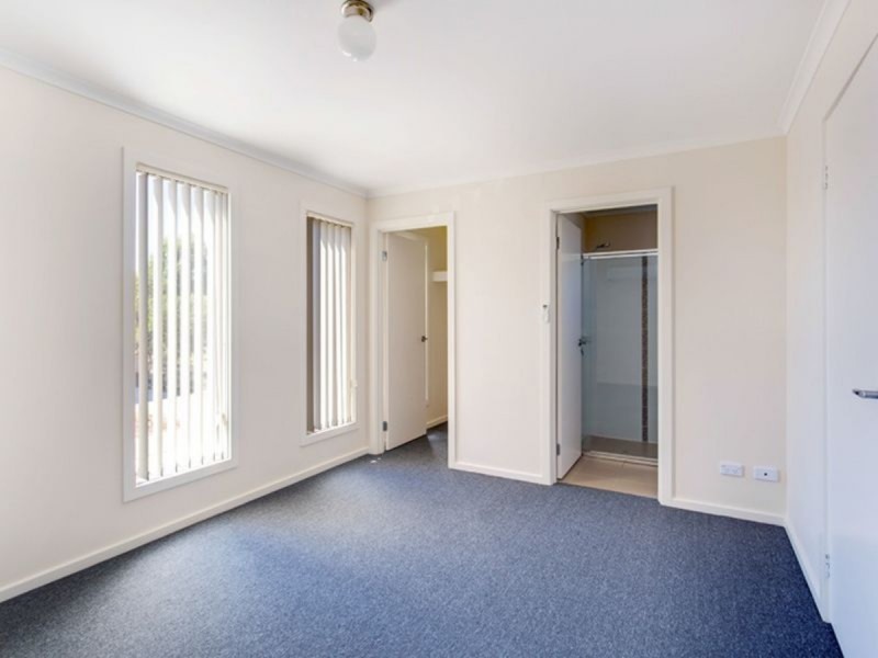 4 Glades Walk, Smithfield Plains SA 5114