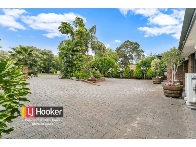 8 Zanoni Crescent, Surrey Downs SA 5126