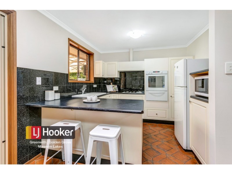 8 Zanoni Crescent, Surrey Downs SA 5126