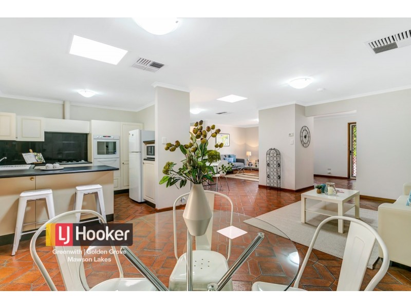 8 Zanoni Crescent, Surrey Downs SA 5126