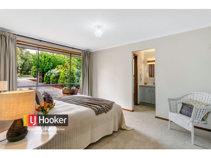 8 Zanoni Crescent, Surrey Downs SA 5126