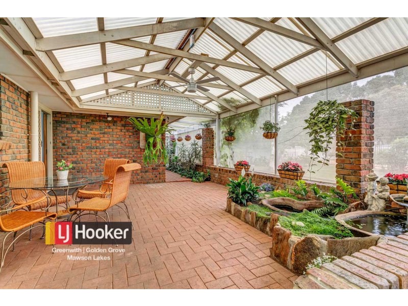 8 Zanoni Crescent, Surrey Downs SA 5126