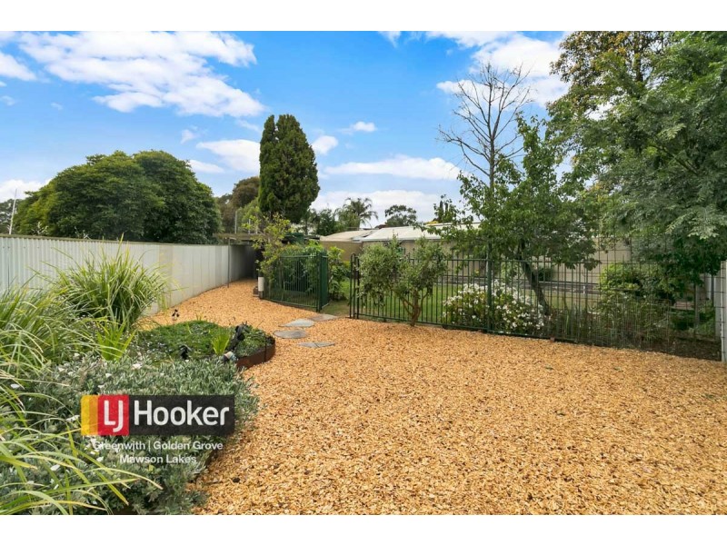 8 Zanoni Crescent, Surrey Downs SA 5126