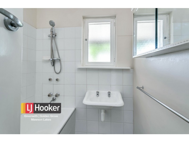 20 Sandleheath Road, Elizabeth Grove SA 5112