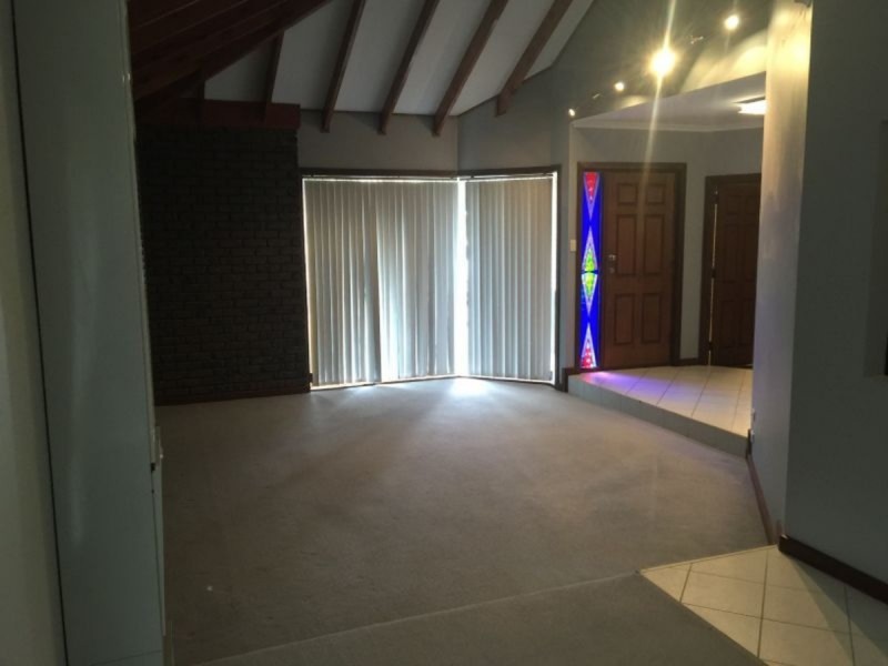 19 Hampton Court, Wynn Vale SA 5127