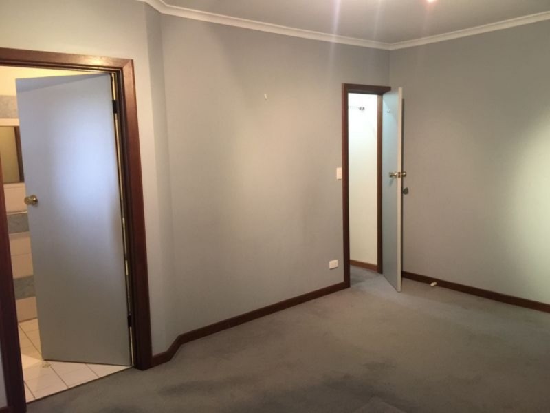 19 Hampton Court, Wynn Vale SA 5127