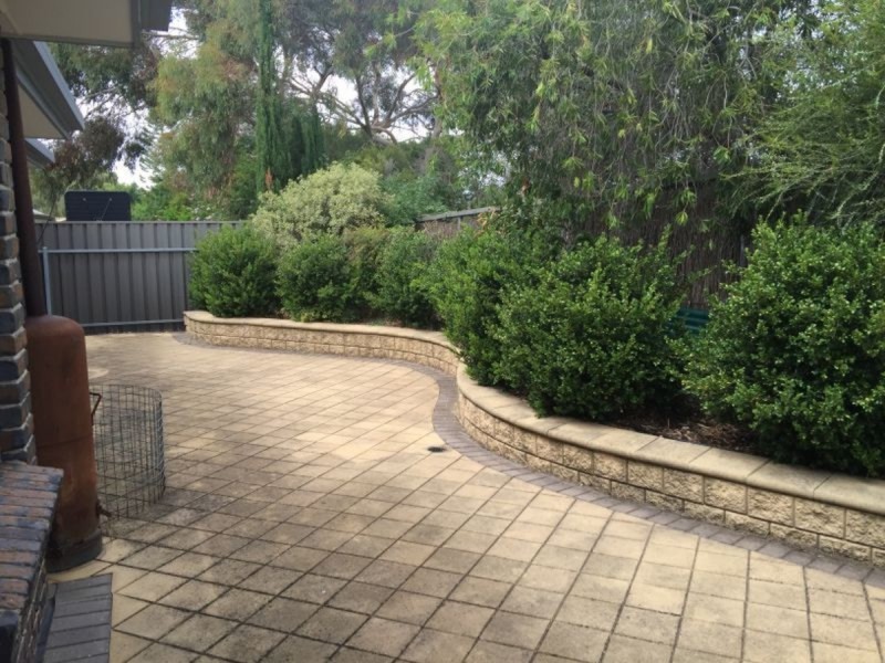 19 Hampton Court, Wynn Vale SA 5127