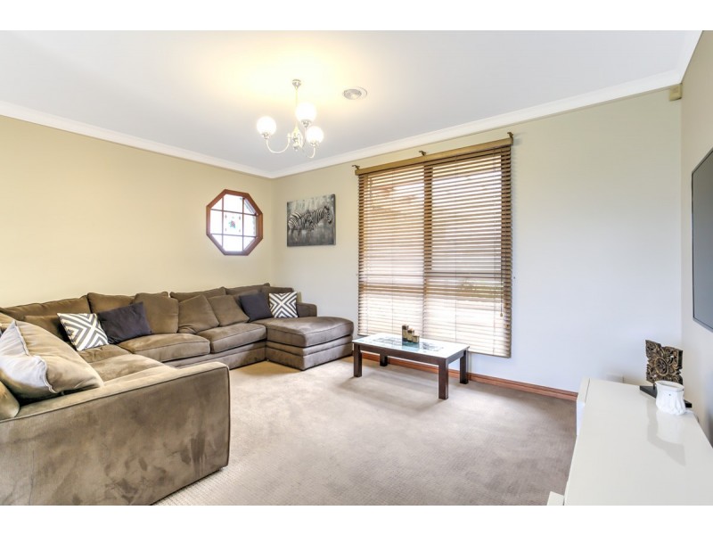 12 Huppatz Court, Wynn Vale SA 5127