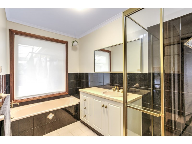 12 Huppatz Court, Wynn Vale SA 5127