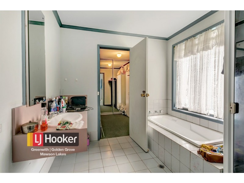 8 Gurney Street, Parafield Gardens SA 5107