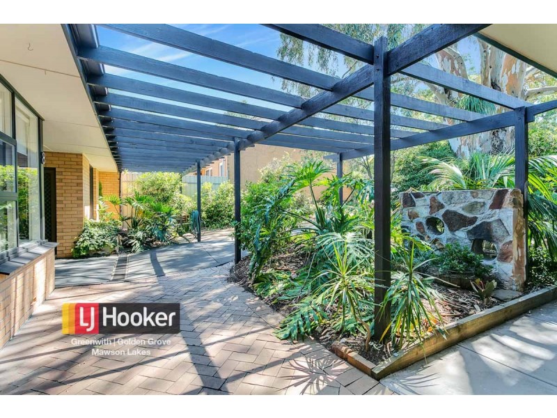 8 Littler Drive, Fairview Park SA 5126