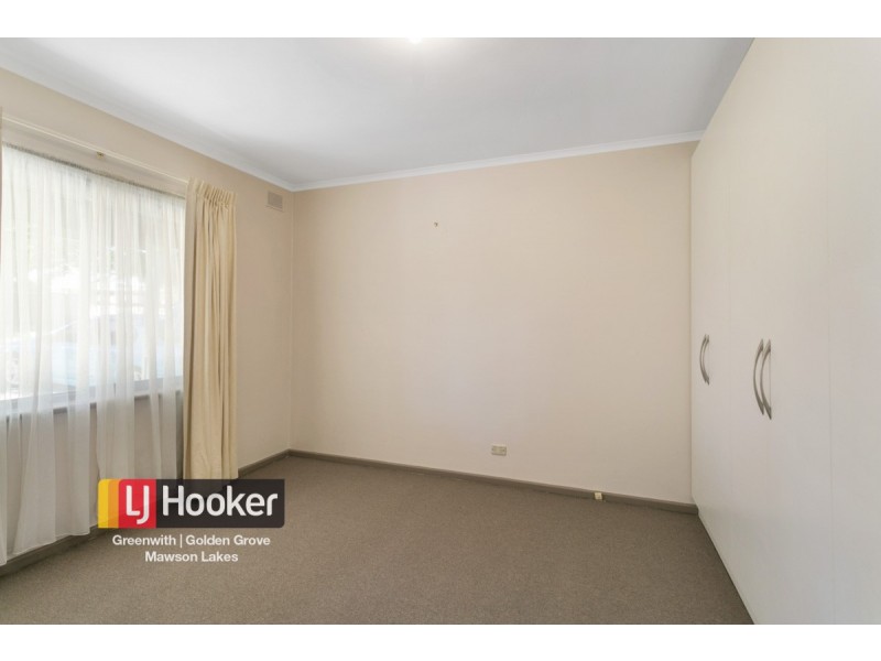 6 Canterbury Crescent, Valley View SA 5093