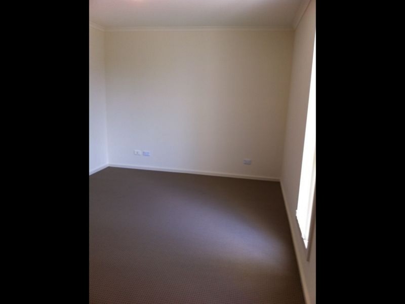 4 Parkside Walk, Smithfield Plains SA 5114