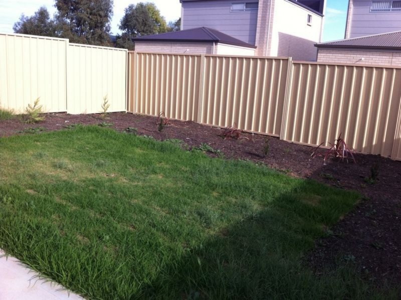 4 Parkside Walk, Smithfield Plains SA 5114